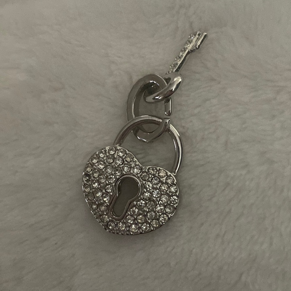 EUC) Charm - Picture 2 of 6
